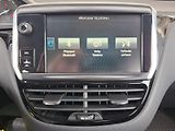 Peugeot 208 (2016) ALLURE Automat 1,2i 60kW - náhled 18