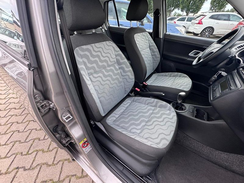 Škoda Fabia (2008) 1,4 16V 63 KW 1. MAJ STK - fotka 35 z 46