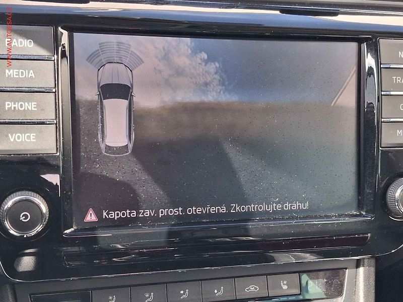 Škoda Superb (2016) 2.0 TDI, 2.maj, Style, DSG - fotka 16 z 16