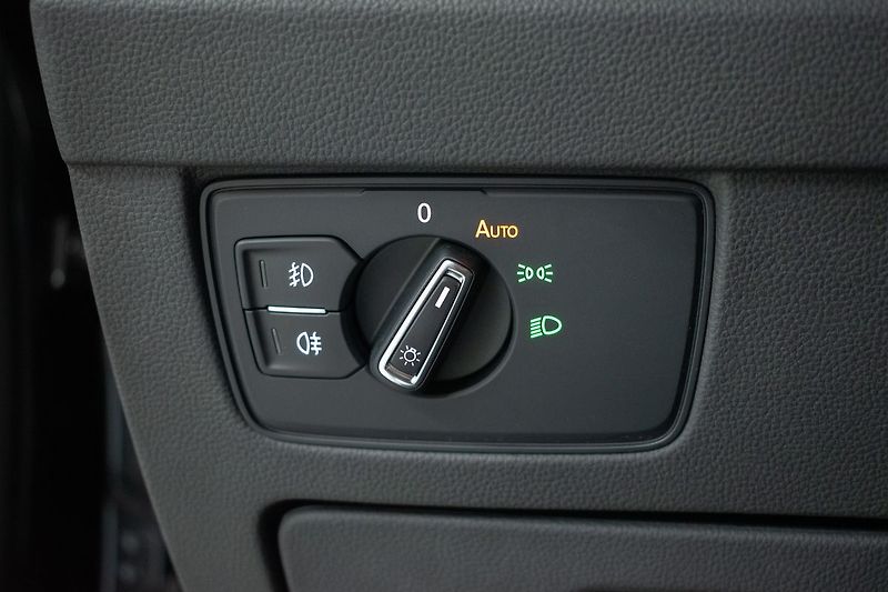 Volkswagen Passat 2.0 TDI 110*DSG*KAMERY360*ACC* - fotka 16 z 43