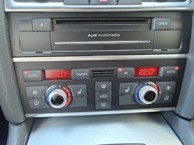 Audi Q7 3.0 180kw - fotka 17 z 37