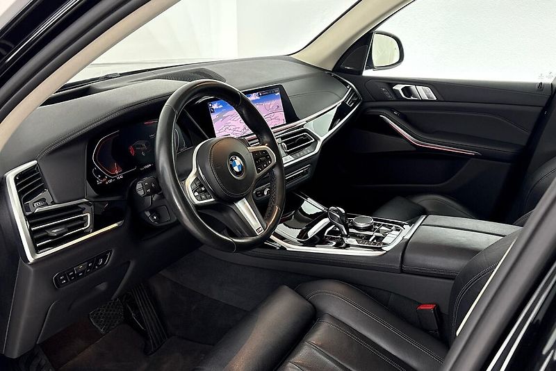 BMW X7 xDrive30d - fotka 7 z 28