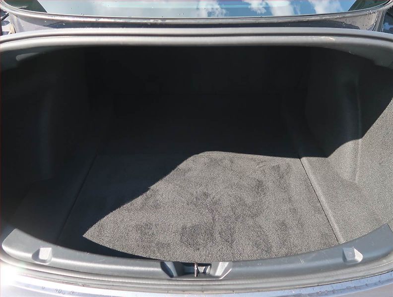 Tesla Model 3 (2022) Long Range 4WD 79kWh, SoH 89% - fotka 12 z 15