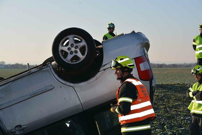 Cvičení, které mělo prověřit všechny složky Integrovaného záchranného systému při hromadné nehodě, se konalo ve středu dopoledne na nově postavené D1 u Přerova.