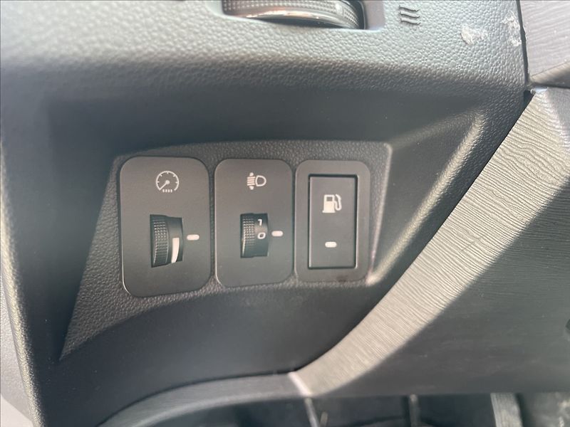 Mahindra  XUV500 2,2 D 103kw 7míst FWD Euro6 be - fotka 21 z 38