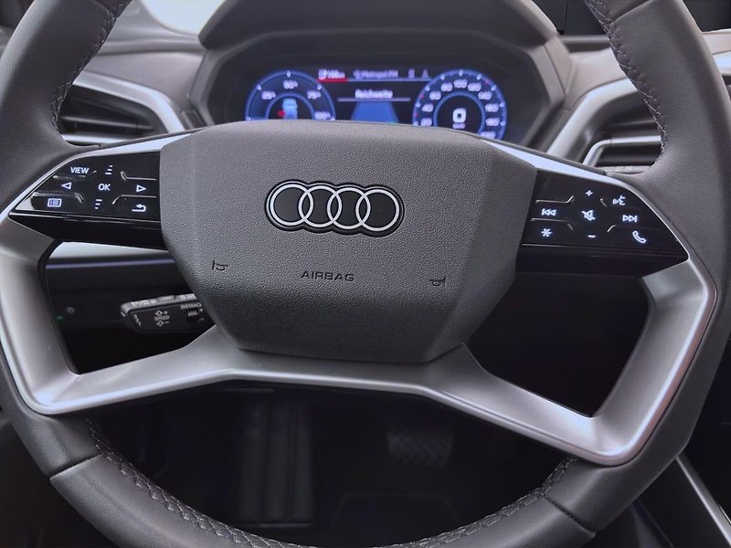 Audi Q4 e-tron 40 LED Navi Keyless - fotka 12 z 14