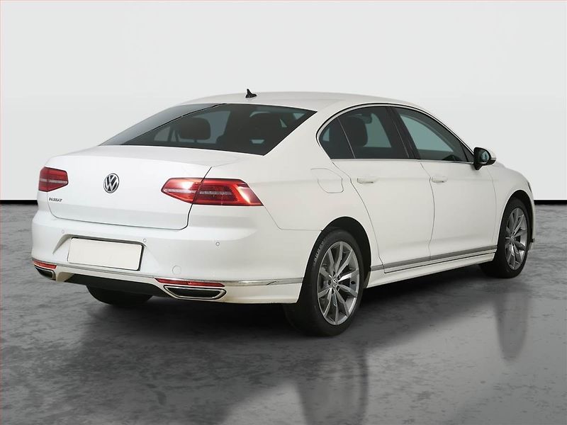 Volkswagen Passat (2018) R-Line 2.0 TDI, Automat - fotka 5 z 25