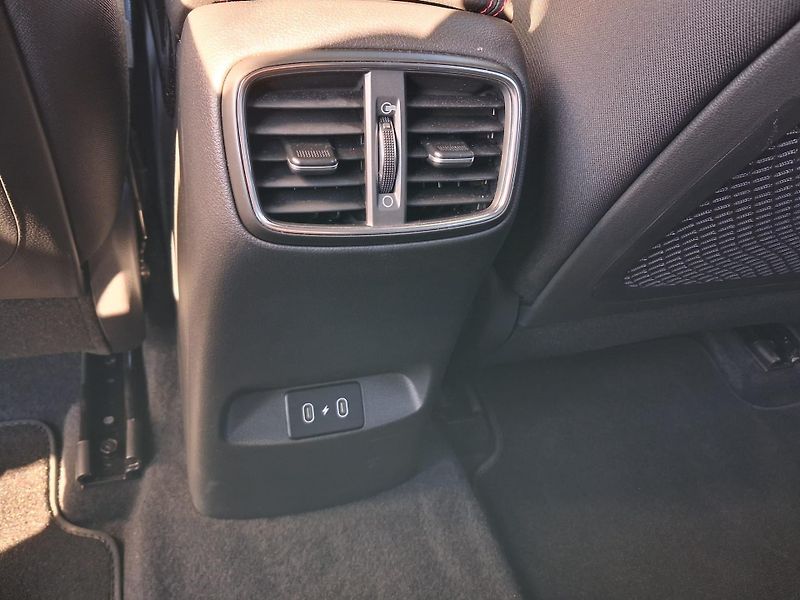 Hyundai i30 1.5 T-GDI MHEV DCT N-Line - fotka 23 z 25