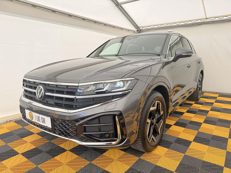 Volkswagen Touareg 3.0Tdi*1-MAJ*DPH*R-LINE*HUD* - fotka 2 z 47