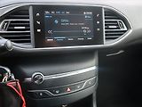 Peugeot 308 (2019) 1.2 PureTech, ČR,1.maj - náhled 12