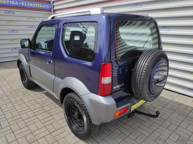 Suzuki Jimny 1,3i 62kW, 4x4, Tažné - fotka 4 z 32