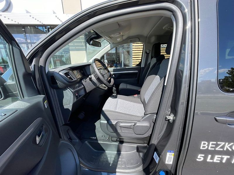 Toyota ProAce Verso 2.0 D A/T L2 Family 8S Webasto - fotka 14 z 29