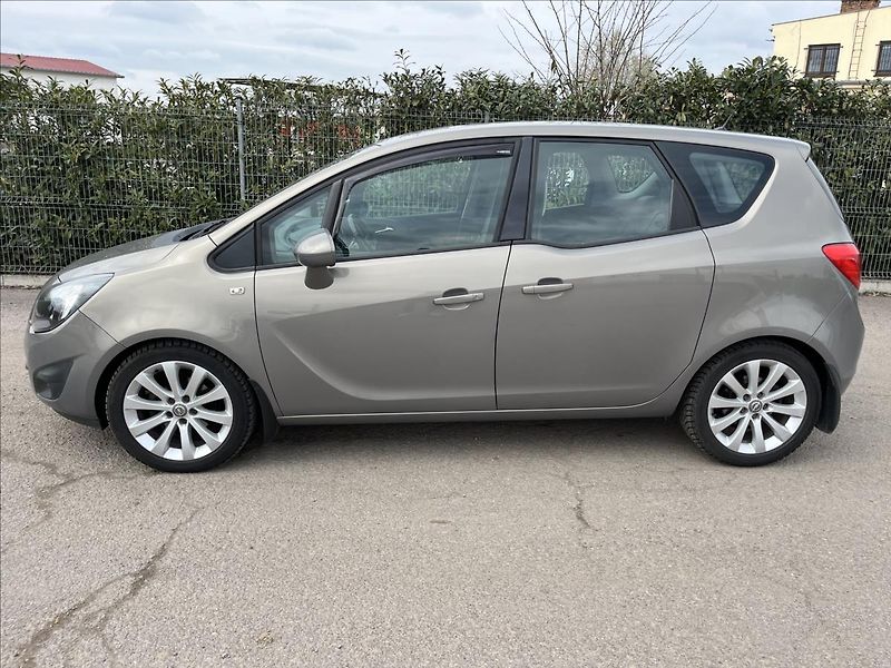 Opel Meriva 1,4 i 88KW AUTOMAT AC SERVIS - fotka 4 z 39