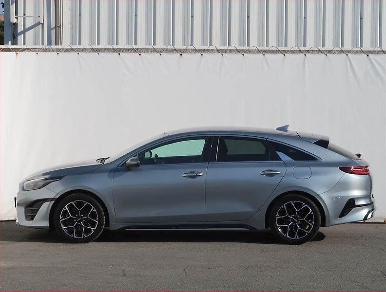 Kia Pro_Ceed (2023) GT-Line 1.5 T-GDI - fotka 3 z 23