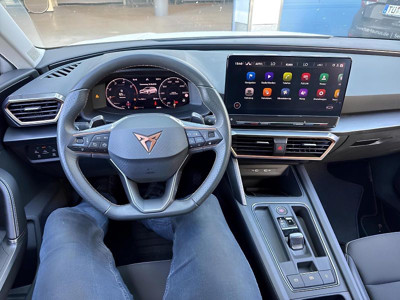 Cupra Leon 2.0TDI DSG 110kW 1.Maj DPH - fotka 3 z 3