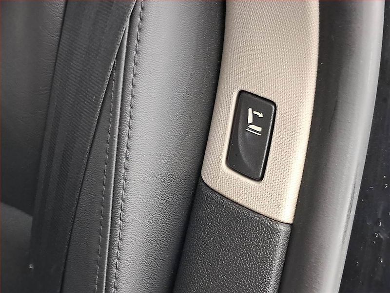 Renault Laguna (2008) 2.0 dCi, po STK, CZ doklady - fotka 17 z 17