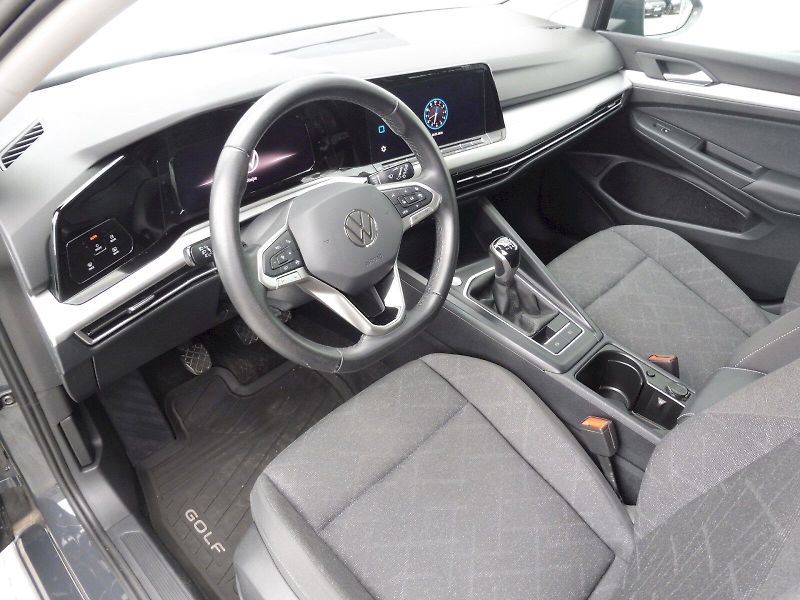 Volkswagen Golf (2024) Life 1,0 TSI 81kW - fotka 6 z 26