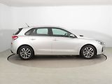 Hyundai i30 (2017) Comfort 1.4 CVVT, Serv.kniha - náhled 6