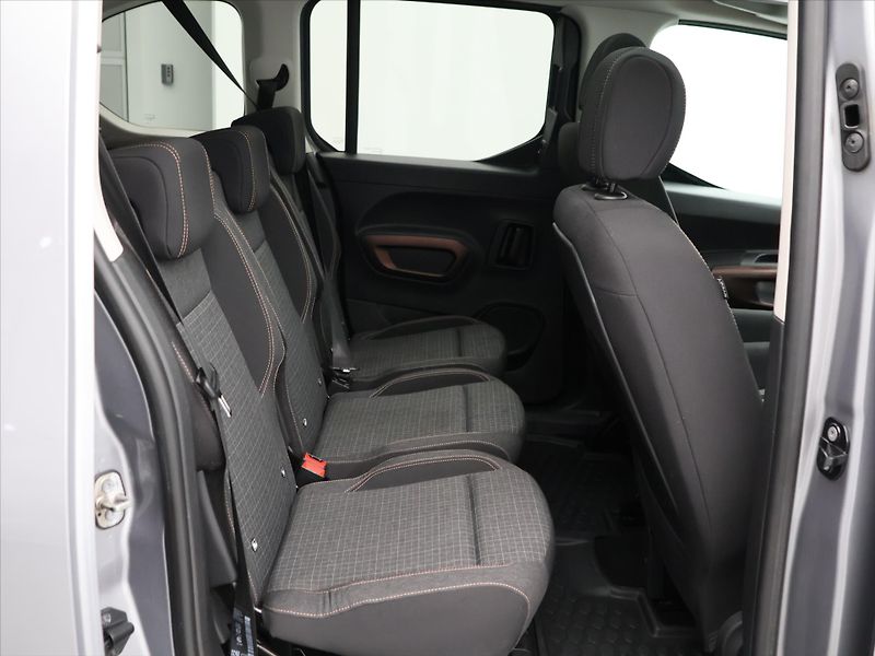 Peugeot Rifter 1,2 81kW GT-Line Aut.klima Taž - fotka 12 z 28