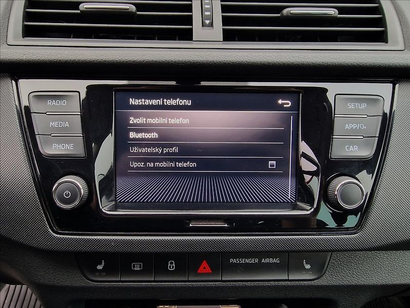 Škoda Fabia 1.0 TSI TOUR,ČR,1.Majitel - fotka 27 z 48