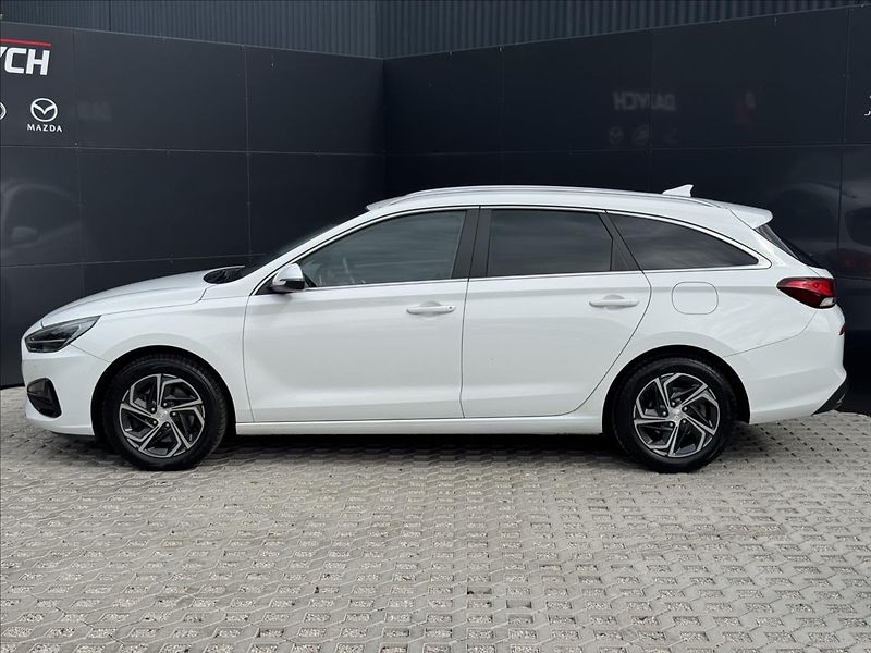 Hyundai i30 1,6 CRDI Smart ČR DPH - fotka 5 z 31