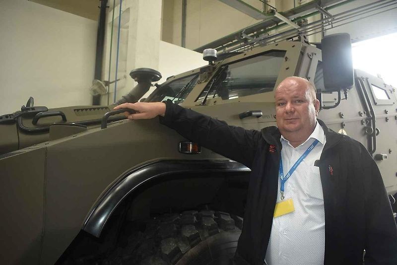 Ve Vyškově testují obrněnce ze Zetoru. Posádka přežije útok průbojnou municí i nájezd na minu.