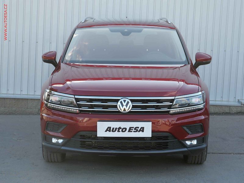 Volkswagen Tiguan Allspace (2018) 2.0 TDi, DSG, LED, panorama - fotka 2 z 23