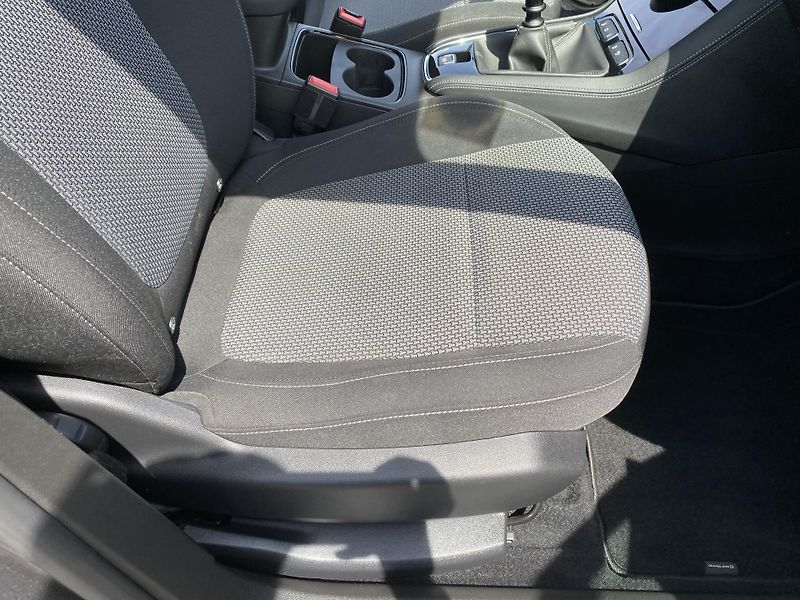 Opel Grandland X 1.6CTD-i 130PS LIFE 165TKM TOP - fotka 135 z 165