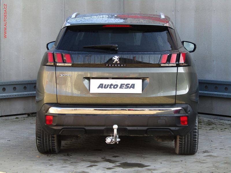 Peugeot 3008 (2019) 1.5 HDi, Allure, TZ - fotka 5 z 21