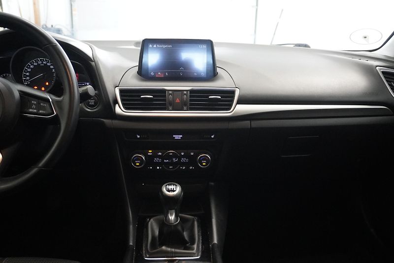Mazda 3 MAZDA 3  2.0 SKYACTIV-G - fotka 18 z 26