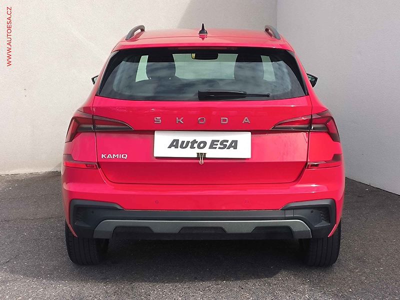 Škoda Kamiq (2024) 1.0 TSi, Selection, DSG - fotka 5 z 24
