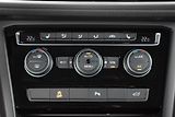 Volkswagen Touran (2022) 1.5TSI 110kW DSG, LED - náhled 23