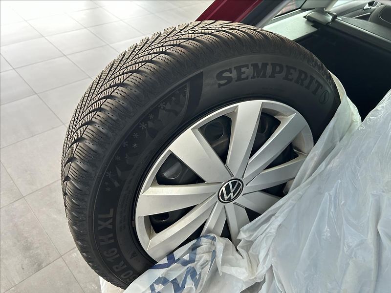 Volkswagen Passat 2,0   TDI 90kW,DSG,SERVISKA - fotka 30 z 31