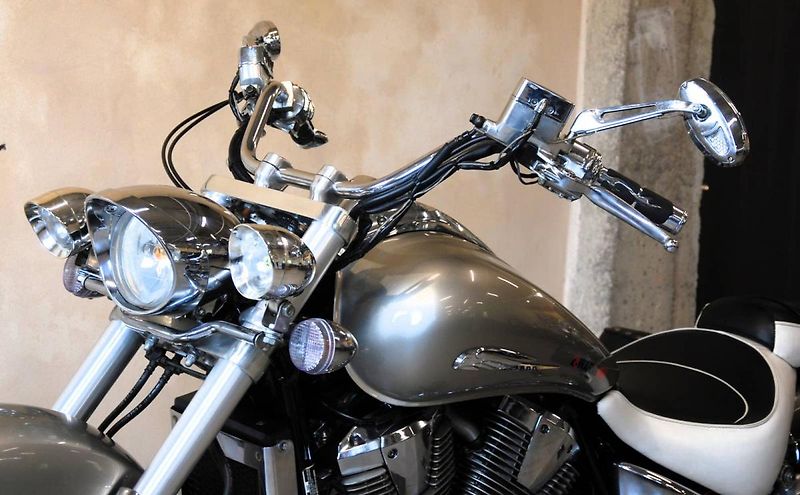 Honda VTX 1800 (2003) hezký stav - fotka 17 z 20