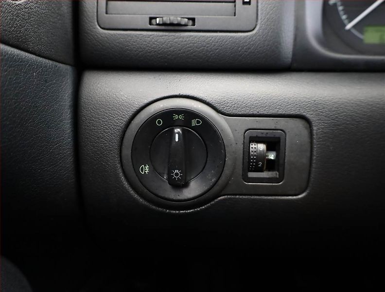 Škoda Octavia (2007) 1.9 TDI , nová STK, Tažné - fotka 12 z 15