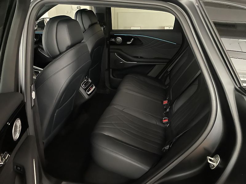Omoda 9 (2026) Omoda 9 PHEV Premium  - fotka 12 z 52