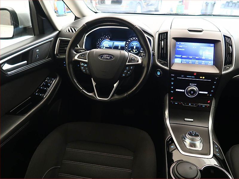 Ford Galaxy (2022) Titanium 2.0 EcoBlue, Automat - fotka 7 z 21