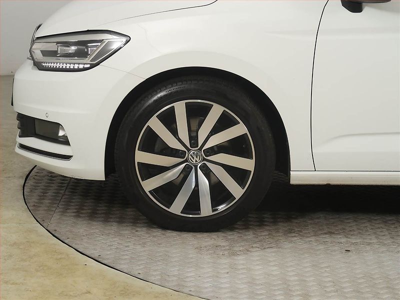 Volkswagen Touran (2018) Highline 2.0 TDI - fotka 15 z 25