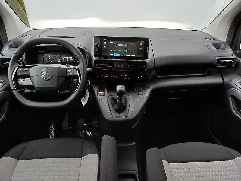 Citroën Berlingo PLUS PROFI Petrol 110k Manual - fotka 36 z 40