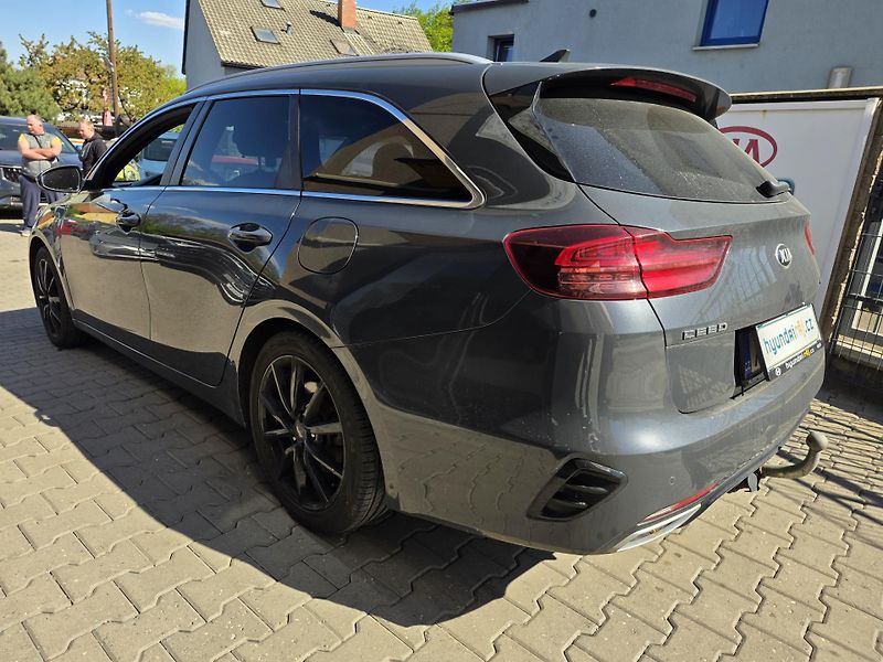 Kia Ceed (2019) 1.6-GT-LINE-AUTOMAT-TAŽNÉ - fotka 6 z 18