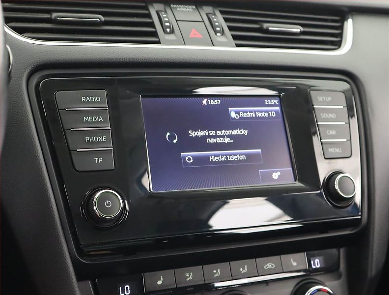 Škoda Octavia (2014) Style 1.6 TDI, Xenony - fotka 22 z 22