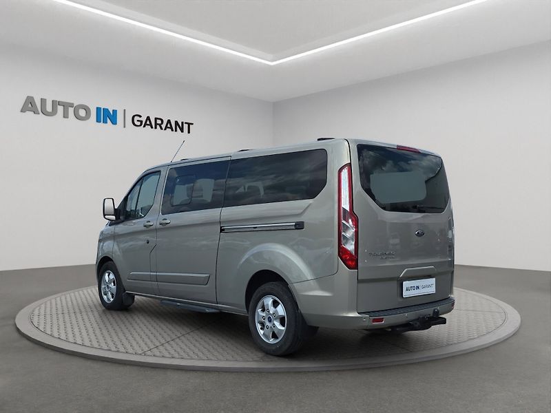 Ford Tourneo Custom (2016) 2.0 TDCi 96kW, L2 ČR, 1. Maj., - fotka 7 z 20