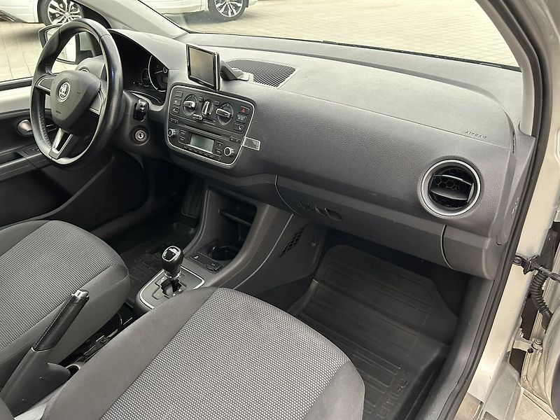 Škoda Citigo 1.0 MPI Elegance - fotka 22 z 24