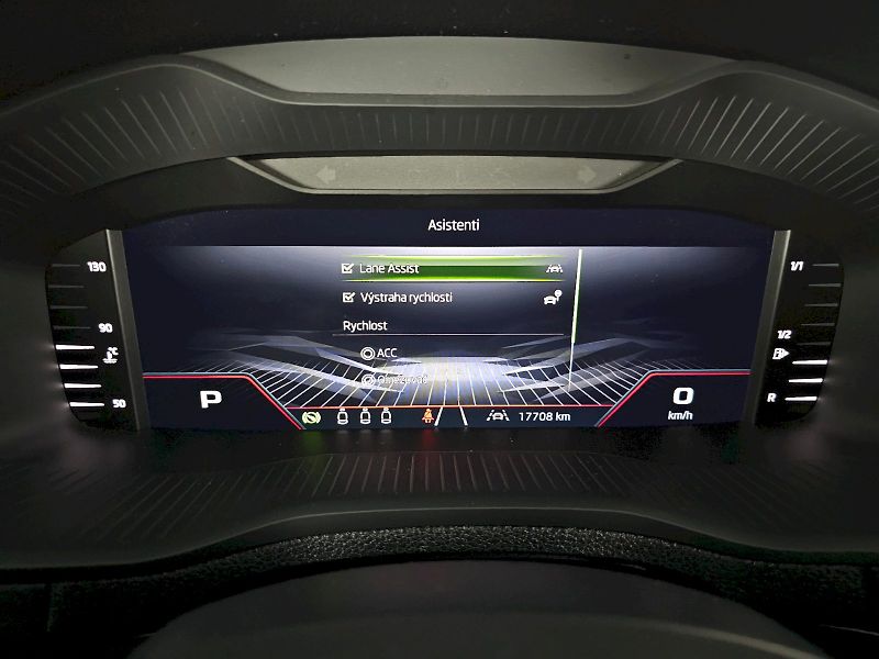 Škoda Karoq (2025) 2.0TSi 140kW 4X4 SPORTLINE TAŽ - fotka 12 z 35