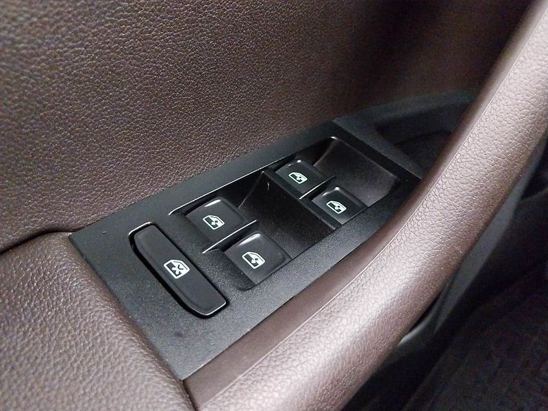 Škoda Octavia (2017) Laurin&Klement 1.8 TSI, 4X4 - fotka 18 z 25
