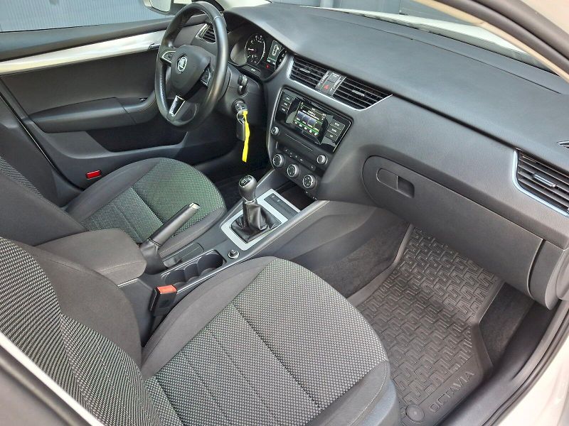 Škoda Octavia (2016) Ambition Plus 1,0TSi 85kW - fotka 13 z 31