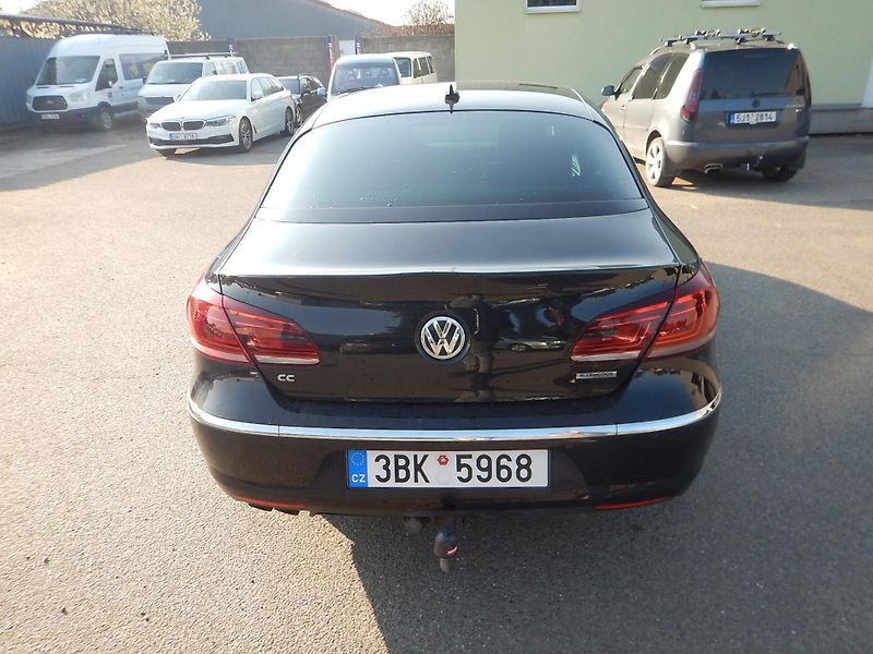 Volkswagen CC 2.0 TDI, DIGIKLIMA, TAŽNÉ - fotka 7 z 24