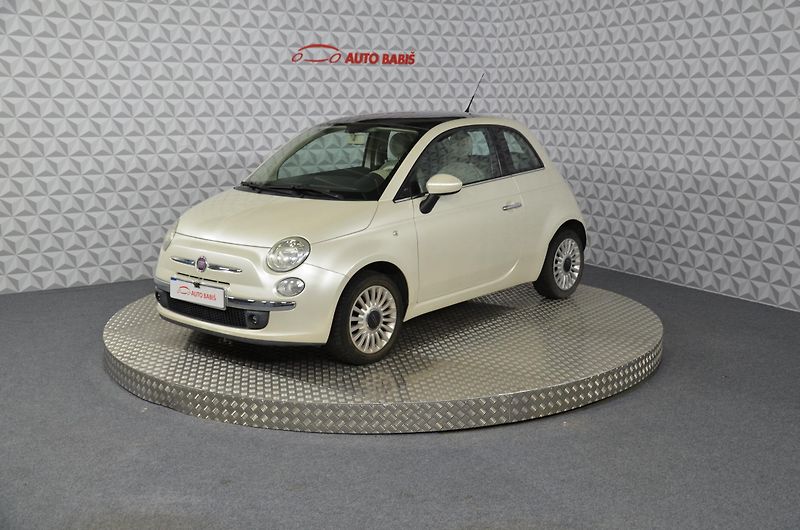 Fiat 500 (2010) 1.2i 51kw panorama - fotka 1 z 14