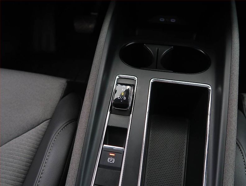 Škoda Enyaq (2023) iV 80x (82 kWh), SoH 90% - fotka 13 z 30