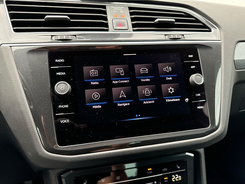 Volkswagen Tiguan 2,0 TDI 110 kW Business Premiu - fotka 21 z 22